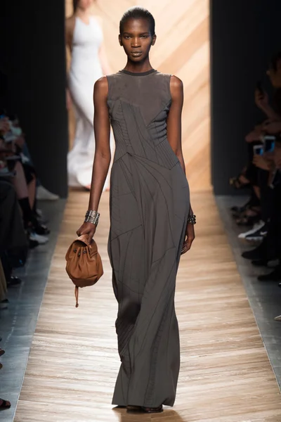 Look 24
